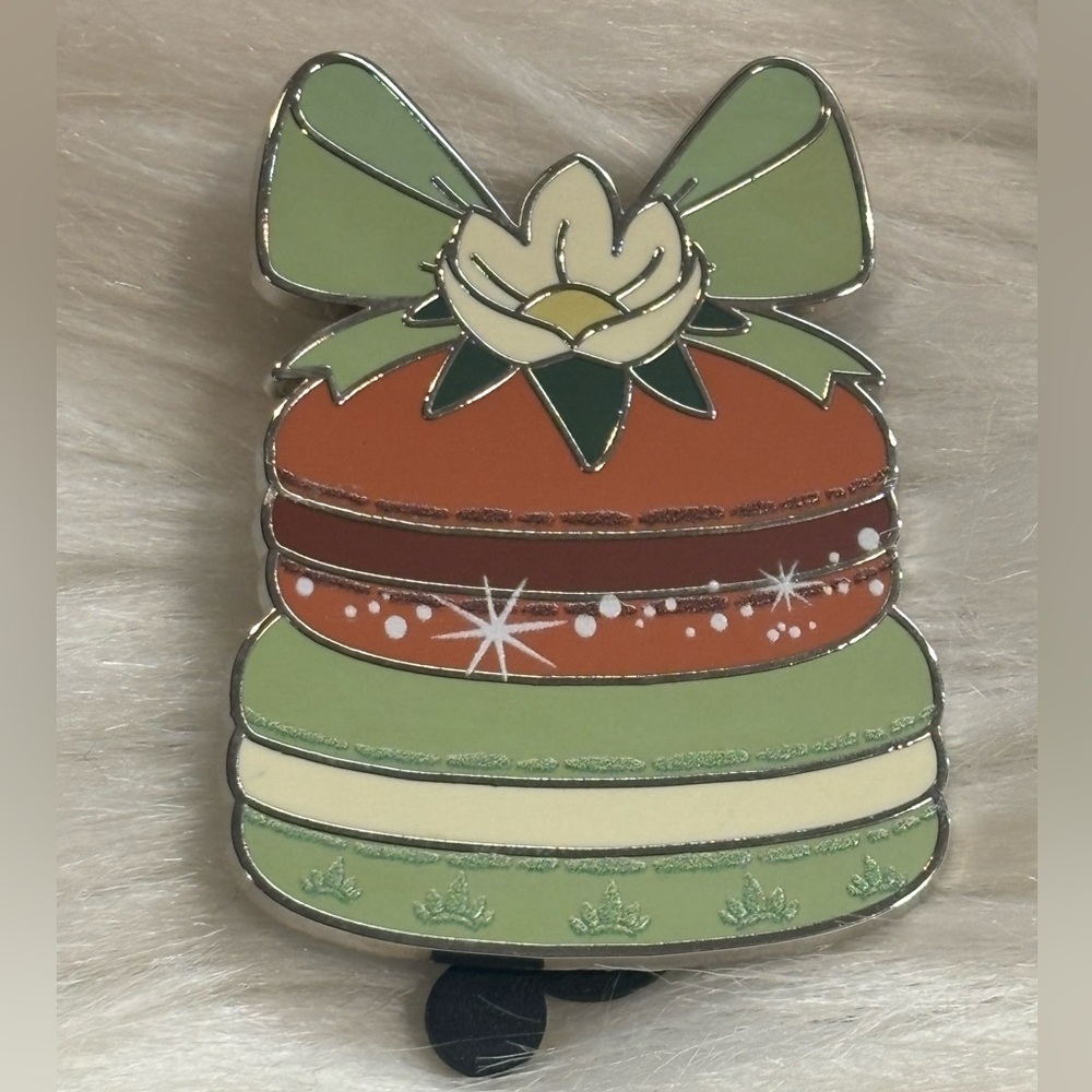 2024 Disney Parks Princess Pastries Mystery Pin Macaron Tiana Princess Frog